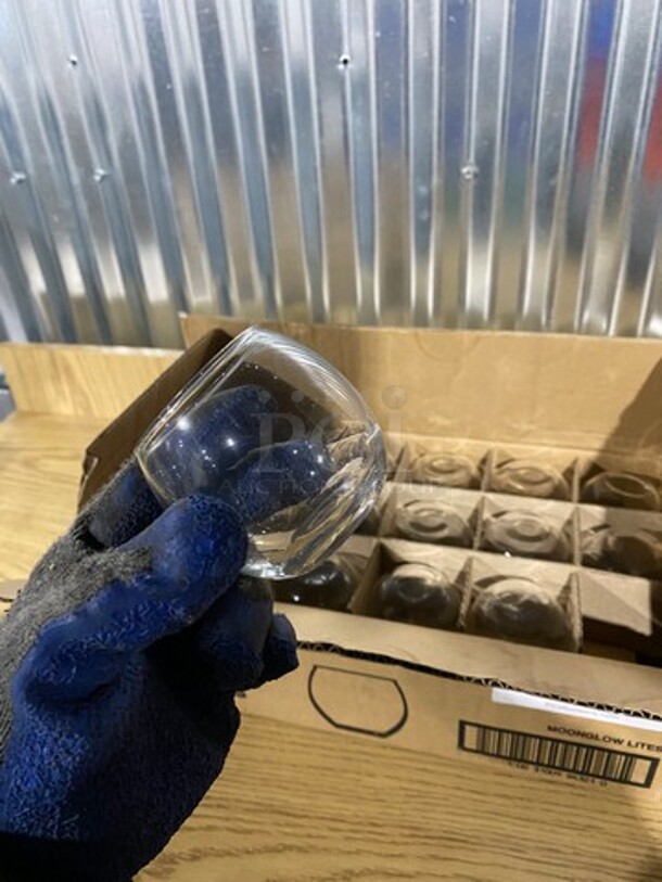 NEW! IN THE BOX! Libbey Drinking Glasses! - Image 6 of 8