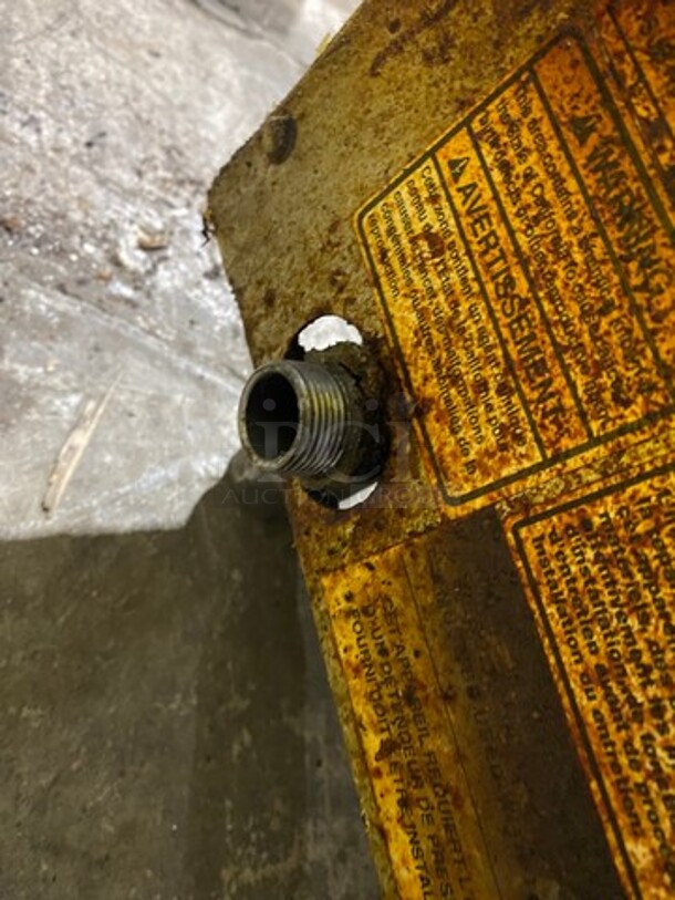 Vulcan Commercial Countertop Natural Gas Powered Flat Top Griddle! With Back And Side Splashes! All Stainless Steel! On Legs! Model: MSA36201 SN: 650167460 - Image 9 of 9