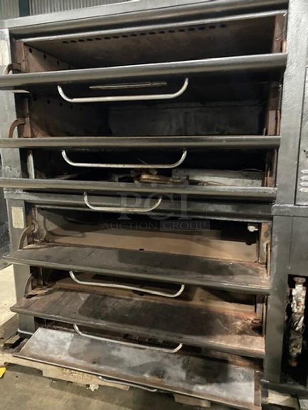 Blodgett Commercial Natural Gas Powered Double Deck Baking/Roasting Oven! All Stainless Steel! 2x Your Bid Makes One Unit! Model: 981 SN: 10183A9459101 - Image 5 of 12