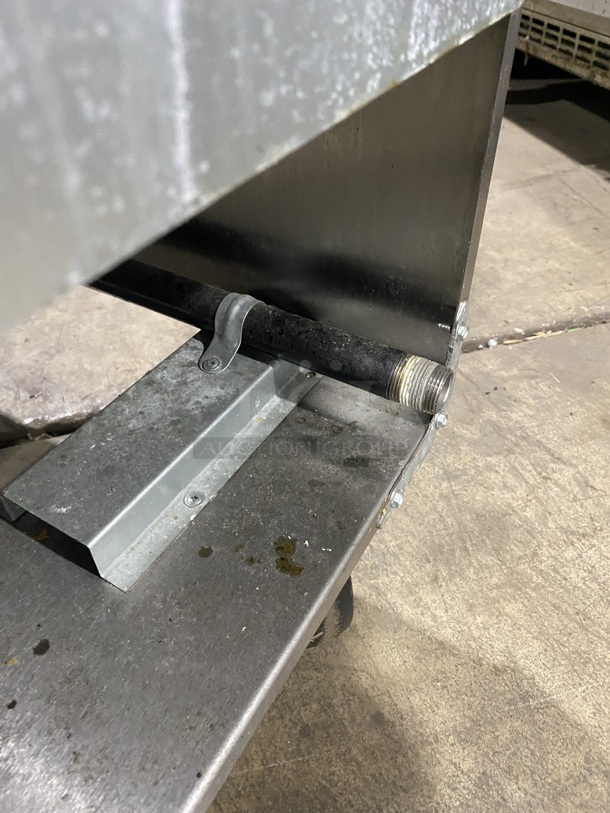 Asber Commercial Natural Gas Powered Deep Fat Fryer! With Backsplash! All Stainless Steel! On Casters! MODEL: EF4050SENGCAS SN:8103024858! - Image 8 of 8