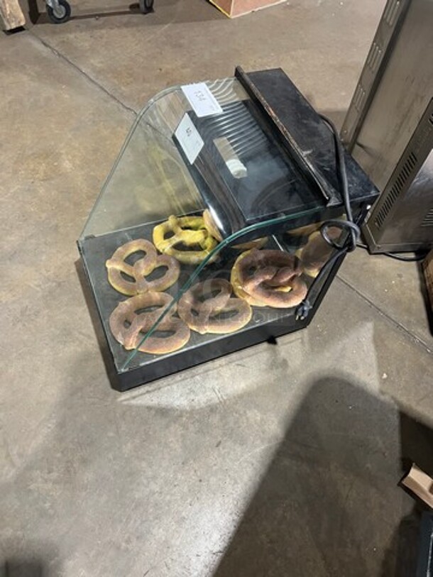 Wisco Commercial Countertop Pretzel Display Merchandiser! Model: JJ304 SN: 00297 120V - Image 3 of 7