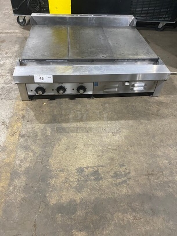 WOW! NEW!  Toastmaster Commercial Countertop Electric Powered French Top/ Hot Plate Griddle! With Back Splash! All Stainless Steel! Model: RT36B208VT SN: RT36014A00 208V 60HZ 1 Phase