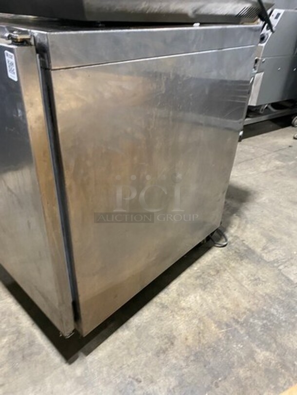 Traulsen Commercial Single Door Lowboy/Worktop Cooler! All Stainless Steel! On Casters! Model: UHT27R SN: T25109J12 115V 60HZ 1 Phase - Image 2 of 7
