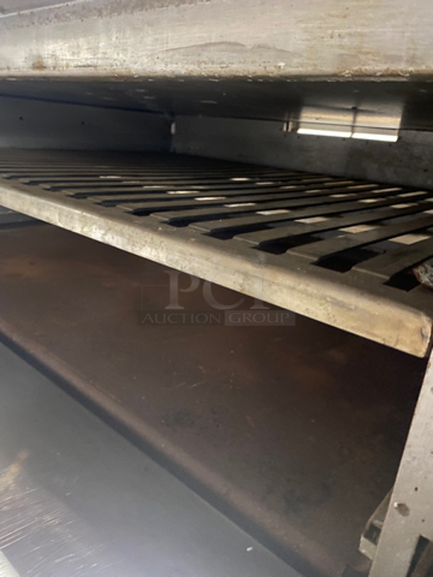Hobart Commercial Natural Gas Powered Double Deck Pizza/ Baking Oven! All Stainless Steel! Model: HGS030T SN: 541003229 - Image 6 of 10