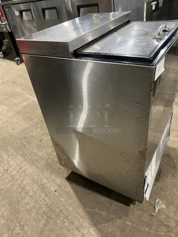 Perlick Commercial Beer Bottle Cooler! With Sliding Top Door! All Stainless Steel! Model: BC24SS 115V 1 Phase - Image 2 of 8