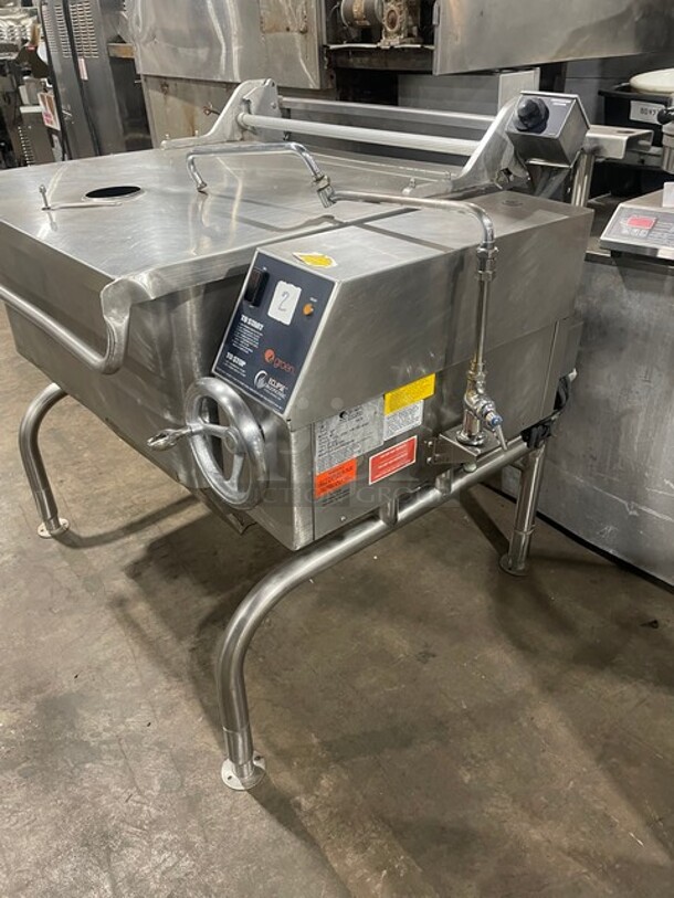 WOW! Groen Natural Gas Powered ECLIPSE SERIES Tilted Braising Pan/Tilt Skillet! All Stainless Steel! Thermostatic Controlled! On Legs! Model: BPM-40G SN: J149076-1-4! Working When Removed!  - Image 2 of 8