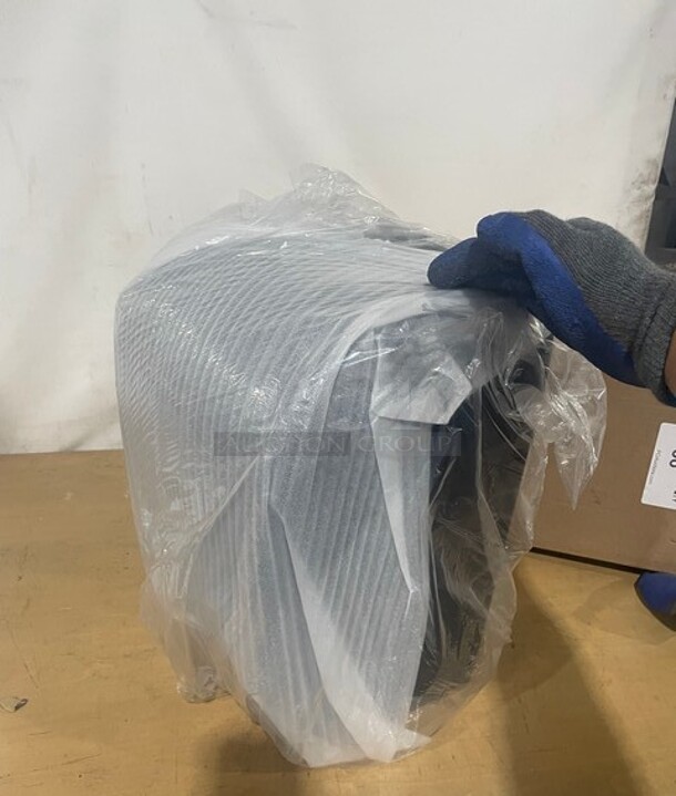 Locor Mechanical Hands-Free Roll Dispenser! MODEL D68006 - Image 3 of 8