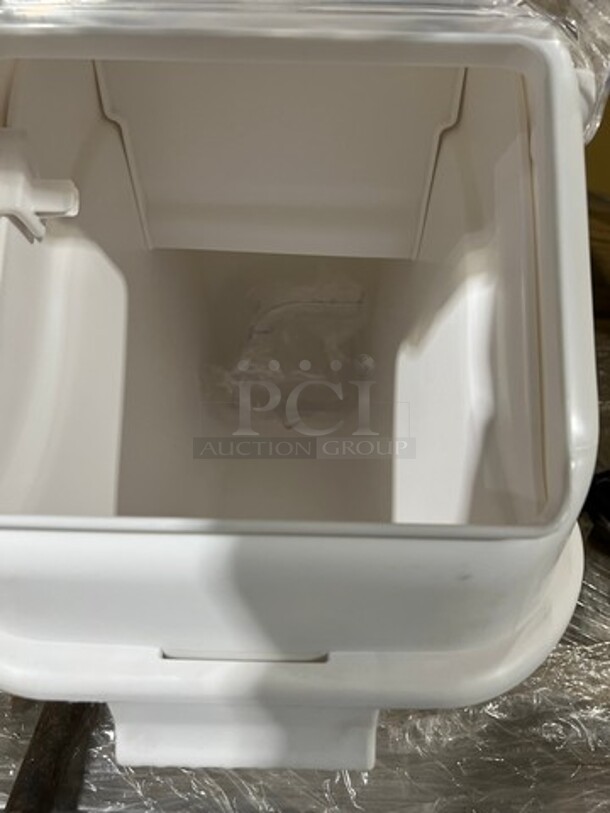 NEW! Jiwins Countertop White Poly Ingredient Bin! - Image 3 of 5
