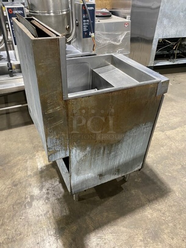 Vulcan Commercial Heavy Duty 75Lbs Natural Gas Powered Deep Fat Fryer! All Stainless Steel! On Legs! Model: LG5001 SN: DV4022712HB! - Image 4 of 8