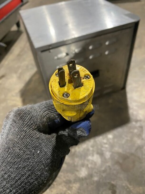 American Permanent Ware Commercial Countertop Conveyor Toaster! Stainless Steel Body! Model: XPRS SN: 0509D05350 120V 60HZ 1 Phase - Image 5 of 8