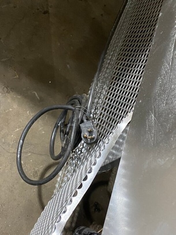 True Commercial 3 Door Lowboy/ Worktop Cooler! With poly Coated Racks! With Backsplash! All Stainless Steel! On Legs! Model: TWT72 SN: 13432767 115V 60HZ 1 Phase - Image 10 of 10