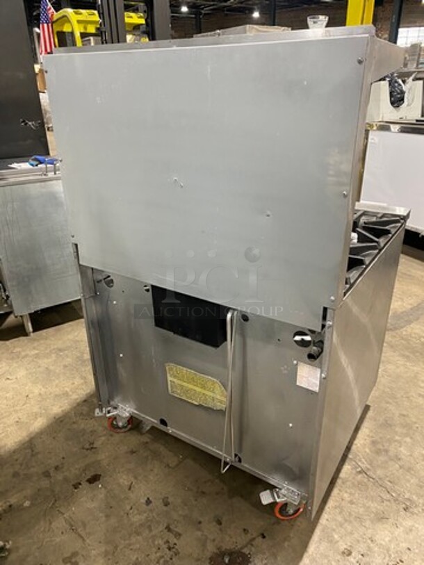 Sunfire Commercial Natural Gas Powered 6 Burner Stove! With Raised Back Splash And Salamander Shelf! With Oven Underneath! All Stainless Steel! On Casters! - Image 3 of 9