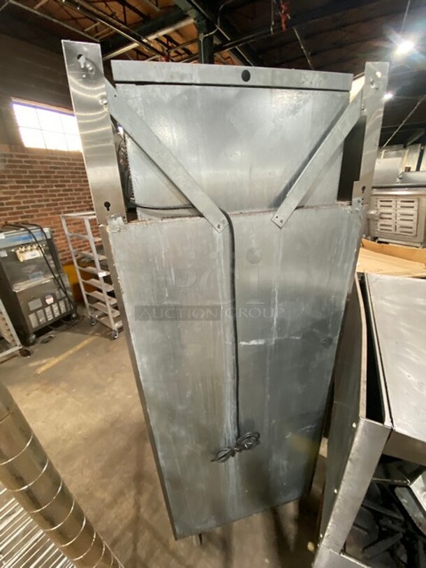 Victory Commercial Single Door Reach In Freezer! All Stainless Steel! On Legs! Model: FS1DS7EW SN: D0746821 115V 60HZ 1 Phase - Image 4 of 9