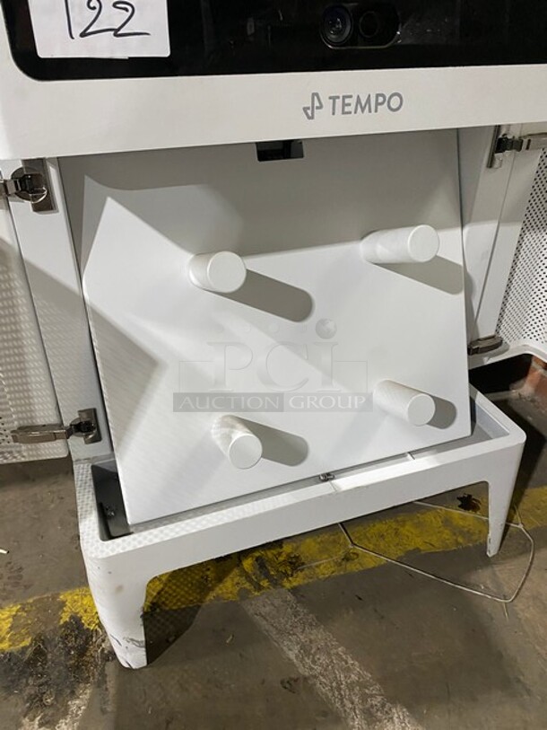 Tempo Smart All In One Home Gym! Model: BI51650 SN: R016U938W 240V  - Image 5 of 7