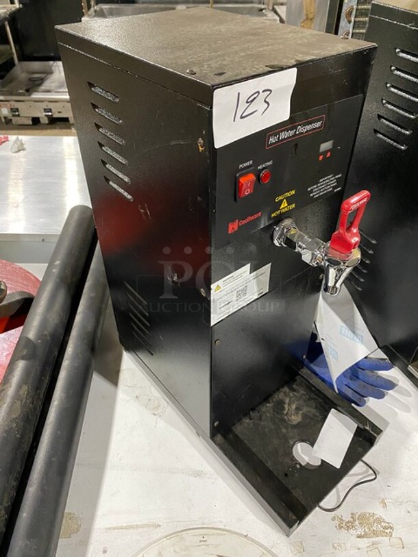 Grindmaster Commercial Countertop Hot Water Dispenser! Model: HWD2 SN: L250701 120V 1 Phase - Image 3 of 7