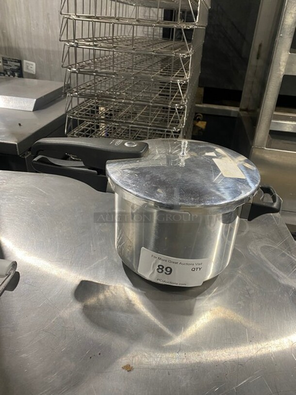 Bella Pressure Cooker! With Lid! - Image 1 of 5