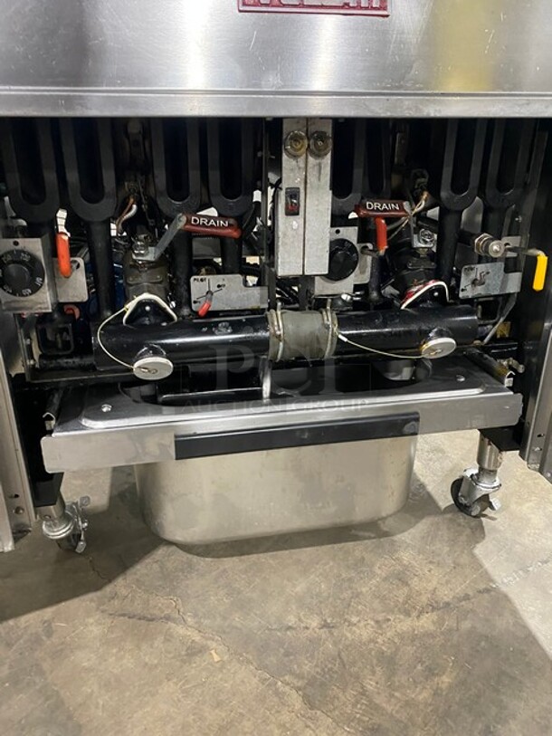 NICE! LATE MODEL! Vulcan Commercial Natural Gas Powered 2 Bay Deep Fat Fryer! With Backsplash! With Oil Filter System! All Stainless Steel! With 4 Frying Baskets! On Casters! Model: 2GR45MF SN: 48-1650173! Working When Removed! - Image 7 of 9