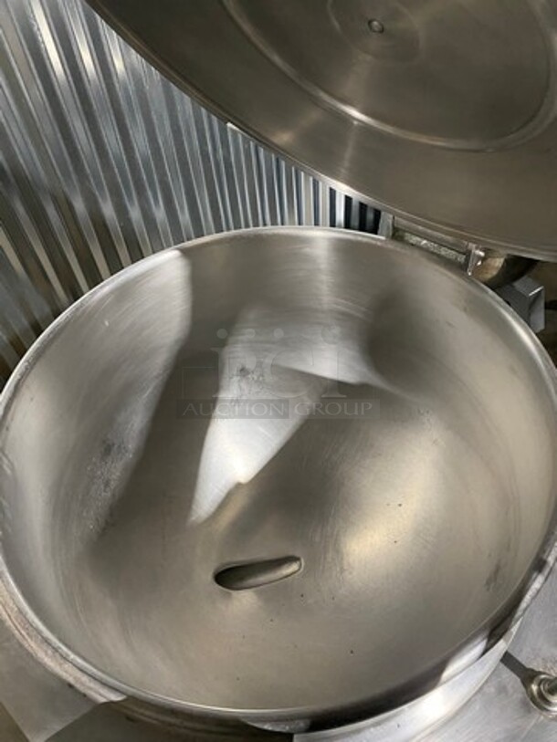 Southbend Commercial Direct Steam Powered 40 Gallon Tilt Kettle! All Stainless Steel! Model DMT40 Serial 903583KK0894! On Legs! GOES WELL WITH LOT #47!!! - Image 6 of 11