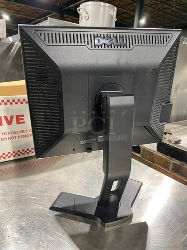 Dell 19" Flat Panel LCD Monitor! Model: 1908FPT - Image 2 of 4