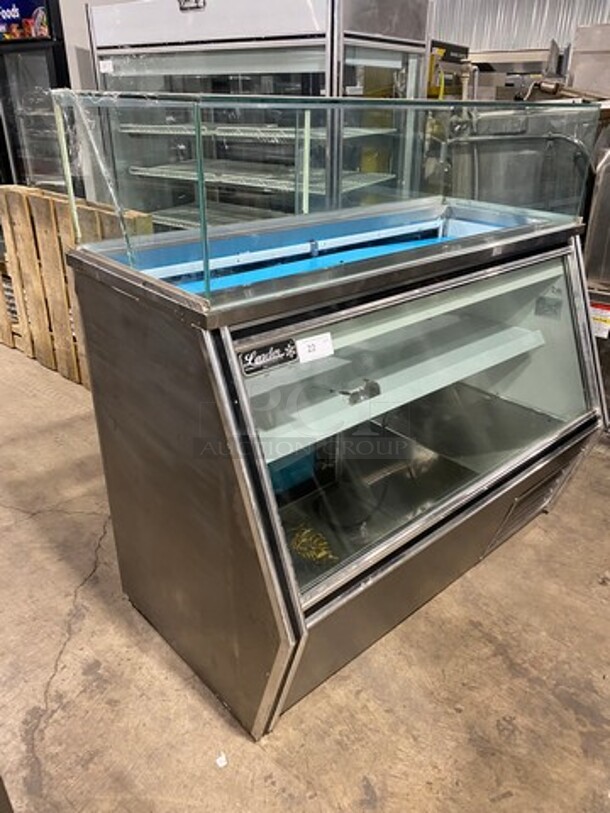 Leader Commercial Leader Commercial Refrigerated Bakery/Deli Case! With Slanted Front Glass! With Sliding Rear Access Doors! All Stainless Steel Body! Model: SDL60SC SN: PV12C0602 115V 60HZ 1 Phase - Image 2 of 9