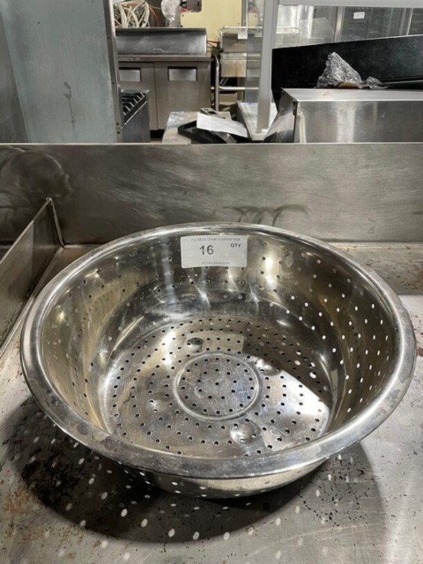 Commercial Stainless Steel Food Strainer!  - Image 1 of 3