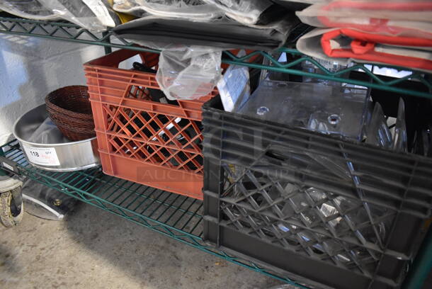 ALL ONE MONEY! Tier Lot of Various BRAND NEW Items Including Metal Baking Pan, Serving Spoons and Poly Pieces - Image 6 of 6