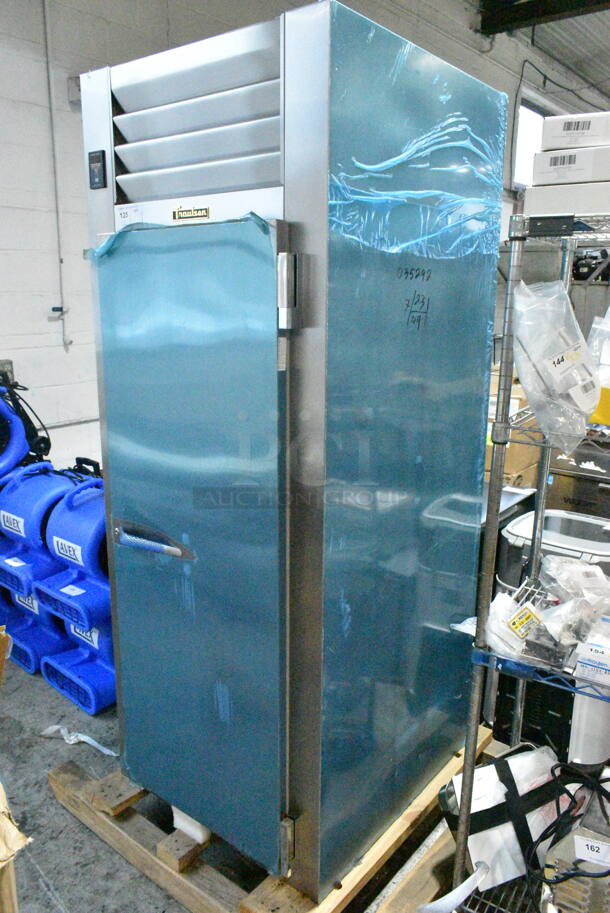 BRAND NEW! Traulsen RHT132WPUT-FHS Stainless Steel Commercial Single Door Reach In Cooler. 115 Volts, 1 Phase.  Tested and Working! - Image 3 of 10
