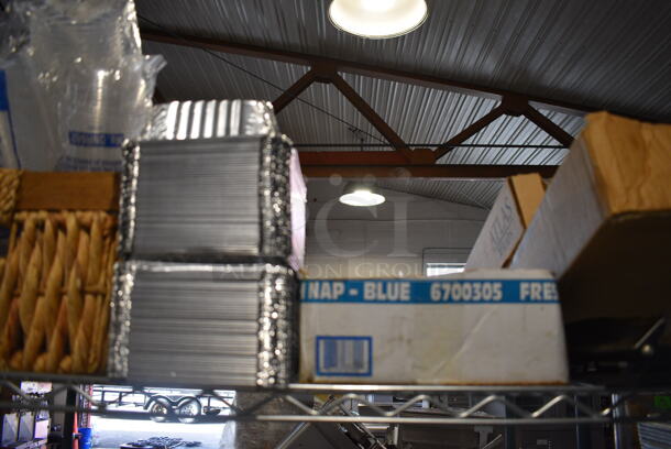 ALL ONE MONEY! Tier Lot of Various Items Including Baskets, Foil Bins - Image 3 of 4