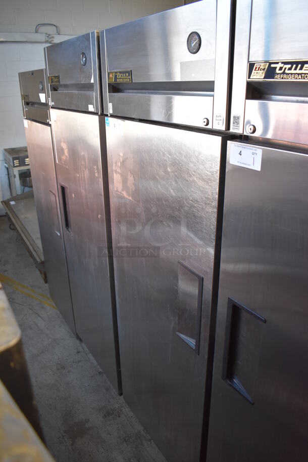 2012 True TG1R-1S ENERGY STAR Stainless Steel Commercial Single Door Reach In Cooler w/ Poly Coated Racks on Commercial Casters. 115 Volts, 1 Phase. 29x35x83. Tested and Working! - Image 3 of 5