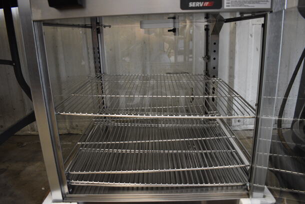 BRAND NEW IN BOX! Servit Model 423PDW18D2S Stainless Steel Commercial Countertop Pizza Warmer Merchandiser Display Case w/ Metal Rack. 120 Volts, 1 Phase. 23.5x23.5x27. Tested and Working! - Image 6 of 7