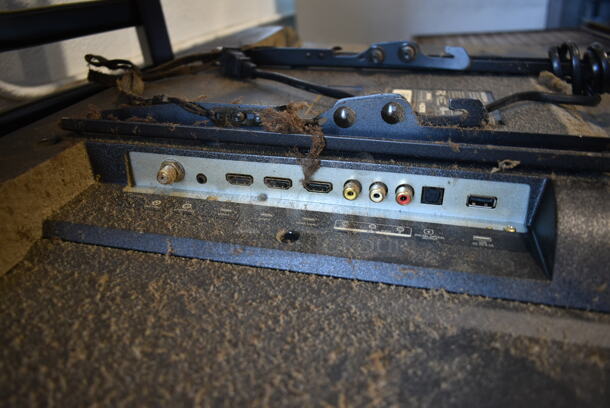 Insignia NS-43D420NA20 43" LED Television. 120 Volts, 1 Phase. Buyer Must Pick Up - We Will Not Ship This Item. Tested and Working! - Image 5 of 6