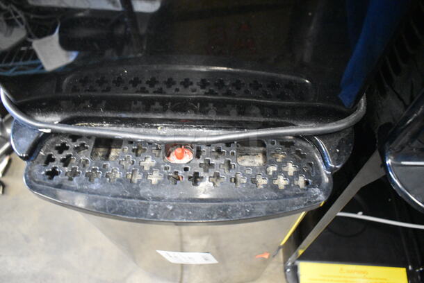 LIKE NEW! Avalon A5BOTTLELESS Self Cleaning Bottleless Water Cooler Dispenser. 115 Volts, 1 Phase. Tested and Working! - Image 3 of 6