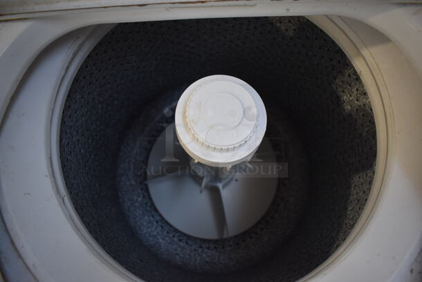 Whirlpool Heavy Duty Metal Top Load Washer. 115 Volts, 1 Phase. 27x26x43 - Image 5 of 6
