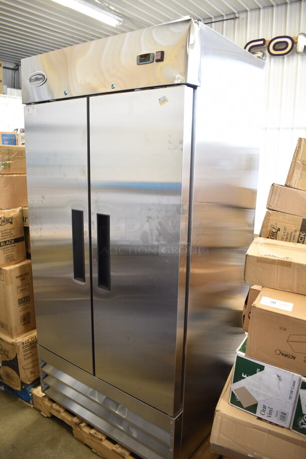 BRAND NEW SCRATCH AND DENT! 2024 KoolMore RIR-2D-SS35C Stainless Steel Commercial 2 Door Reach In Cooler w/ Poly Coated Racks. 115 Volts, 1 Phase. Tested and Working! - Image 2 of 6