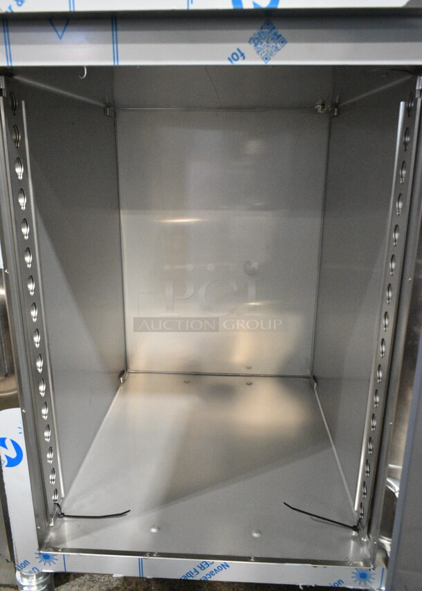 BRAND NEW SCRATCH AND DENT! 2024 Alto Shaam 1200-UP Stainless Steel Commercial Mobile 16 Pan Dutch Door Holding Cabinet with Universal Racks on Commercial Casters. 120 Volts, 1 Phase. Tested and Working! - Image 6 of 9