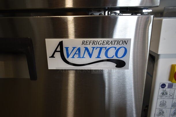 BRAND NEW SCRATCH AND DENT! 2023 Avantco 178APT48HC Stainless Steel Commercial Sandwich Salad Prep Table Bain Marie Mega Top. 115 Volts, 1 Phase. Tested and Working! - Image 4 of 10