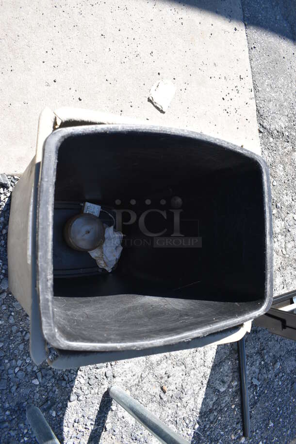 2 Various Poly Trash Cans. 12x15.5x22.5, 14.5x15.5x23.5. 2 Times Your Bid! - Image 3 of 4