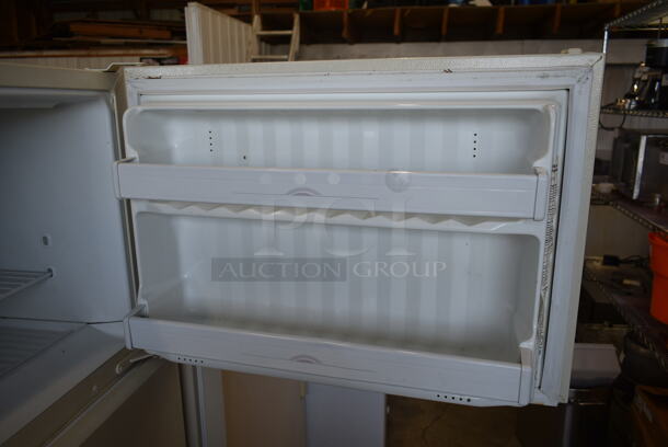 General Electric GE TBX18CIBKRAA Metal Cooler Freezer Combo. 115 Volts, 1 Phase. Tested and Working! - Image 3 of 6