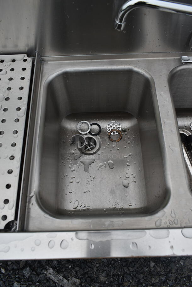 BRAND NEW SCRATCH AND DENT! Advance Tabco PRB-19-53C Stainless Steel 3 Compartment Prestige Series Underbar Sink with (2) 12" Drainboards and Splash Mount Faucet - 20" x 60" - Image 4 of 10