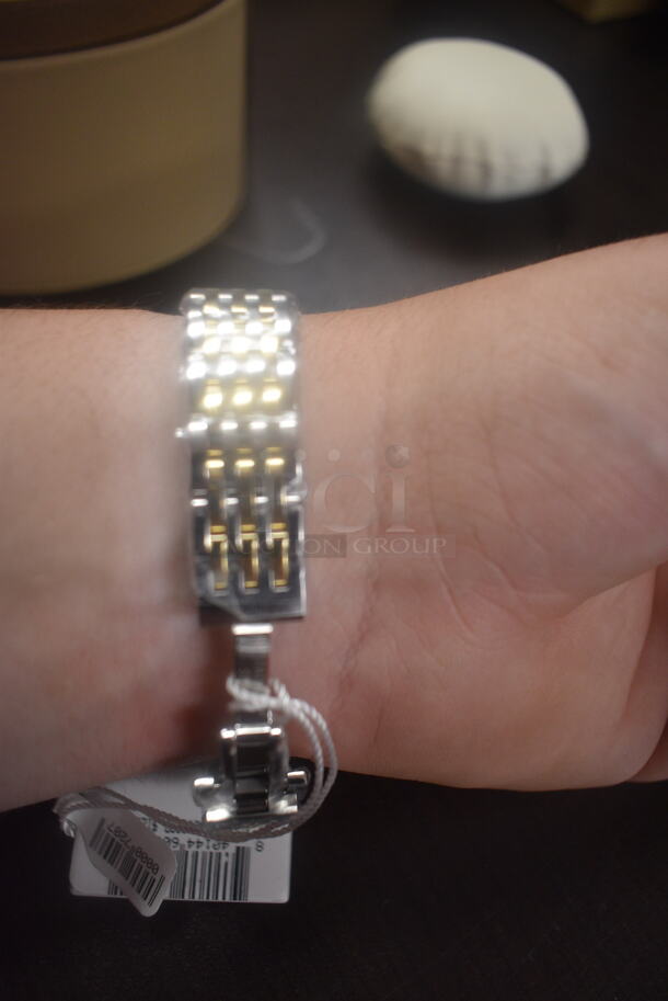BRAND NEW IN BOX! Frederique Constant Lady Mother of Pearl Dial Quartz FC-220MPWD1S23B Watch - Image 2 of 7