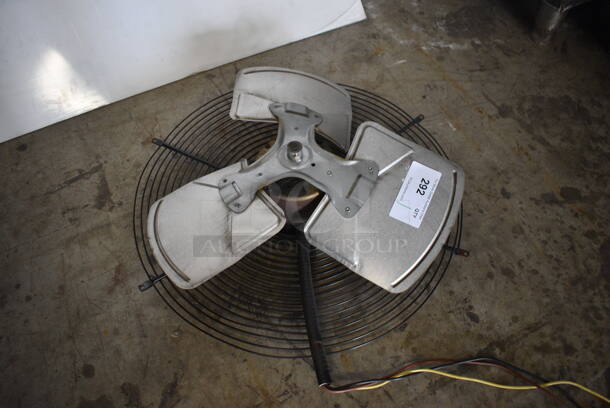 Metal Fan Piece. 25x25x8 - Image 1 of 3