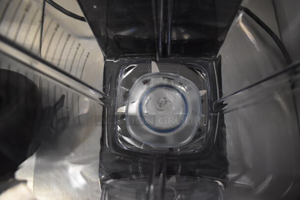 BRAND NEW! 2022 Vitamix VM0141A 5205 XL 4.2 hp Variable Speed Blender with 1.5 Gallon Container. 120 Volts, 1 Phase. 8x19x21. Tested and Working! - Image 6 of 9