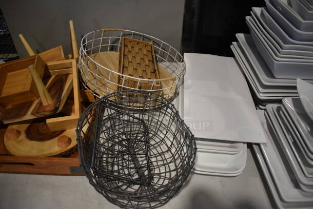 ALL ONE MONEY! Tabletop Lot of Various Items Including Plates, Bowls and Baskets! - Image 3 of 5