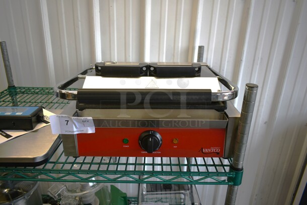 LIKE NEW! Avantco 177P75SG Stainless Steel Commercial Countertop Panini Press. 120 Volts, 1 Phase. Tested and Working!
