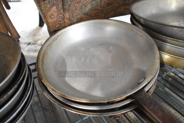 4 Metal Skillets. 18x10.5x2. 4 Times Your Bid! - Image 3 of 3