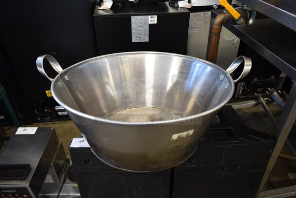 Metal Bowl w/ Handles. - Image 1 of 4