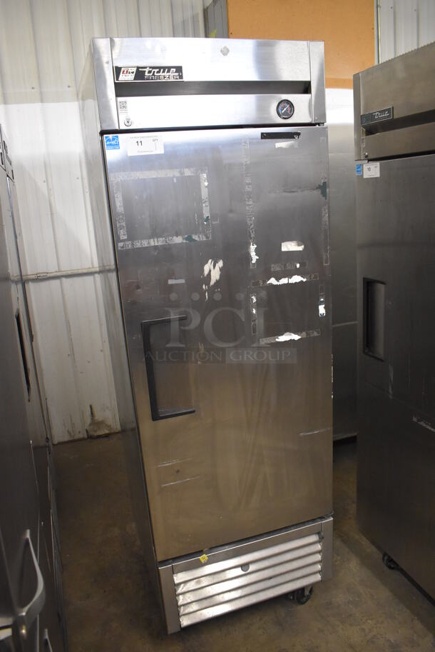 2013 True T-23F ENERGY STAR Stainless Steel Commercial Single Door Reach In Freezer w/ Poly Coated Racks on Commercial Casters. 115 Volts, 1 Phase. 27x30x83.5. Tested and Working! - Image 3 of 6