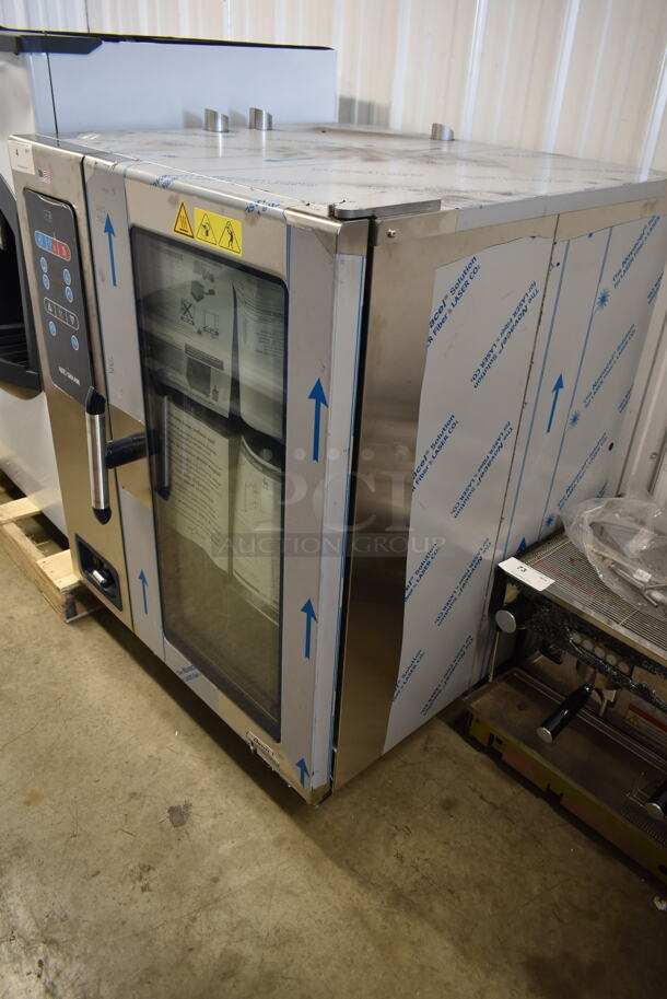BRAND NEW SCRATCH AND DENT! 2023 Alto Shaam CTC10-10G Stainless Steel Commercial Natural Gas Powered Combi Convection Oven. 70,000 BTU. - Image 2 of 7