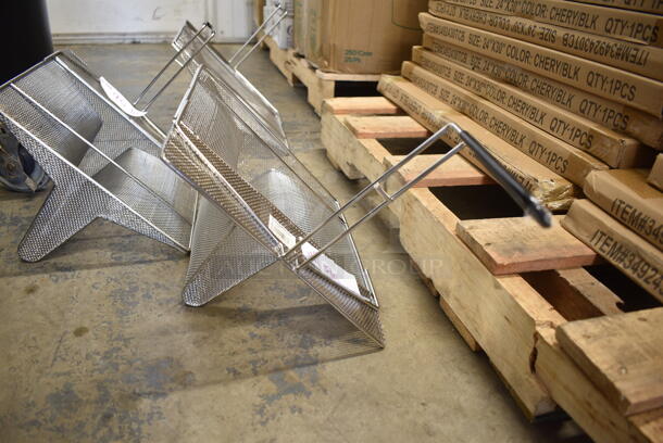 3 BRAND NEW SCRATCH AND DENT! 190SDMNTTRAY 14" x 12 1/4" x 6 1/2" Fryer Sediment Tray. 3 Times Your Bid! - Image 4 of 6