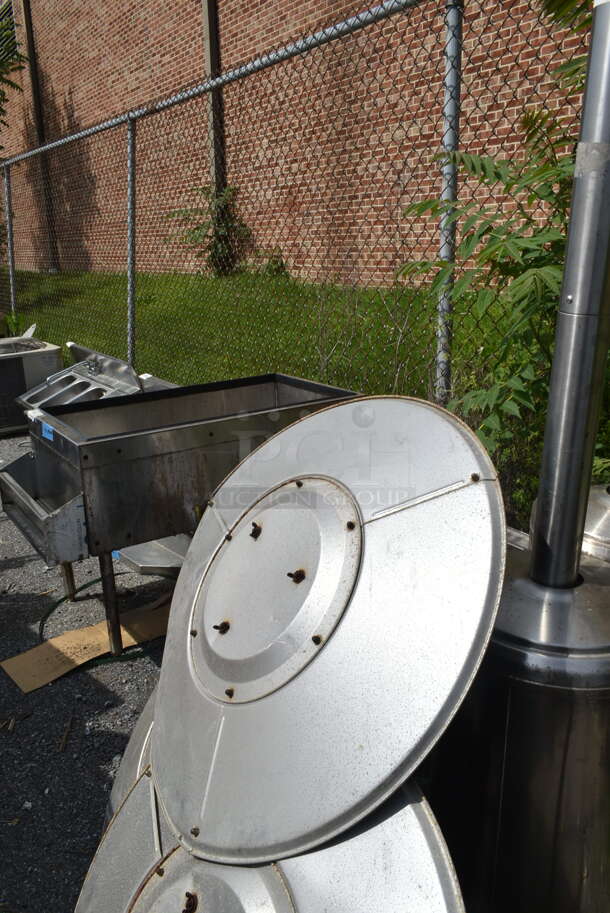 Seasonal Trends HSS-A-SS Metal Propane Gas Powered Outdoor Patio Heater. Top Piece is Not Attached. 41,000 BTU.  - Image 2 of 2